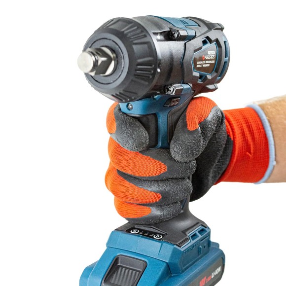 battery impact wrench 1/2" (18v, 3.0ah, li-ion, 0-2200 rpm, 420 nm), in a case