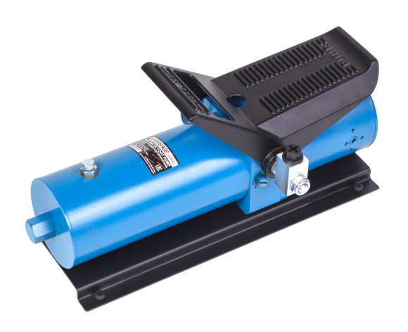 air hydraulic foot pump (oil volume - 0.625l, pressure - 700 bar)